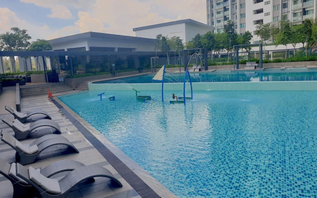 SkyVilla D'island Puchong by BeeStay