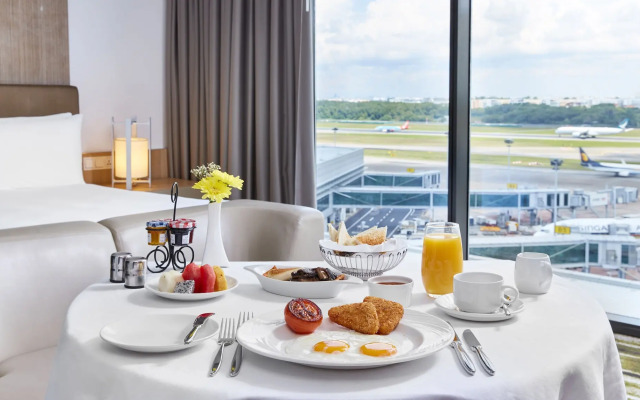 Crowne Plaza Changi Airport by IHG