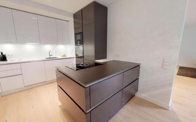 White Pearl Apartment 0.05