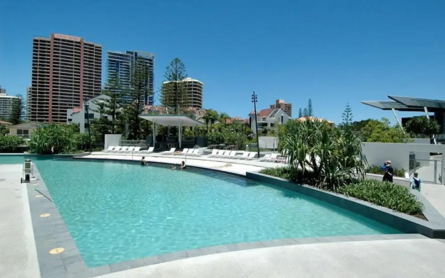 Apartment 4204 - HR Surfers Paradise