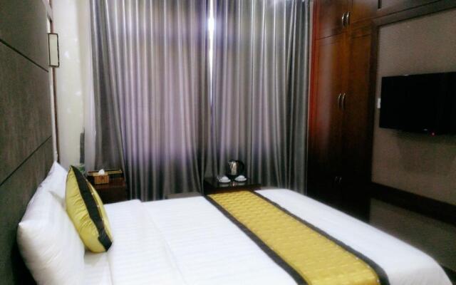 Tea Hotel