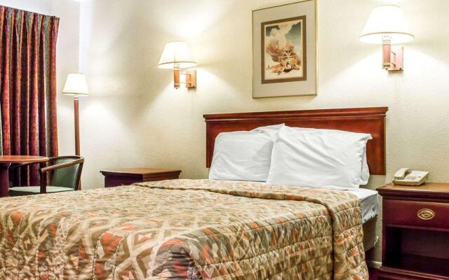 Rodeway Inn Winslow I-40