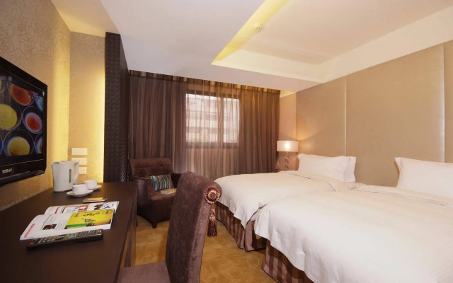 The Metro Hotel