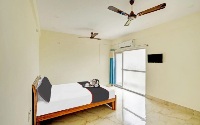 Collection O 92647 Hotel Aditya Grand