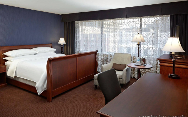 Sheraton Ottawa Hotel