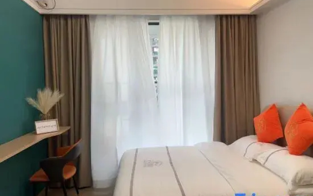 Yunduo Shangpin Apartment (Shenzhen Qiankeng Subway Station Branch)