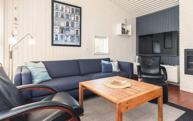 6 Person Holiday Park Home in Middelfart