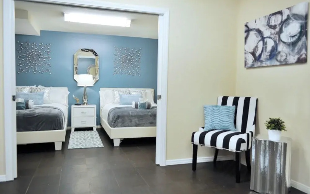 VIP Hollywood LA 5BD Walk of Fame Suite