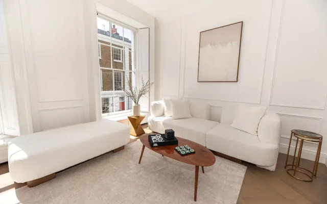 Elegant and Bright 3-bed Flat Near Sloane Square