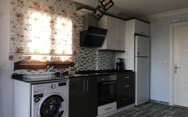 Seraysen Apart