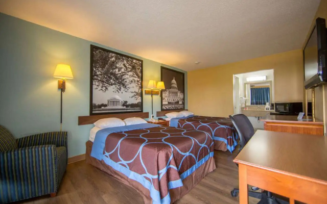 Super 8 by Wyndham Alexandria/Washington D.C. Area