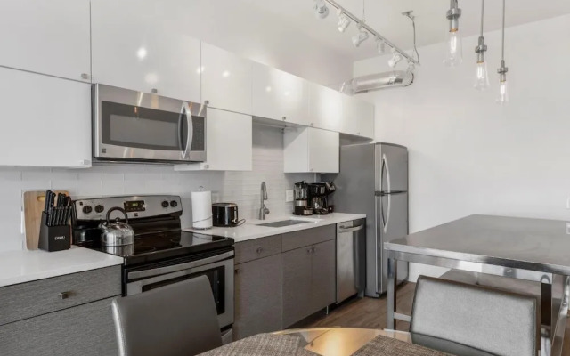 Sunset Boulevard Apartments