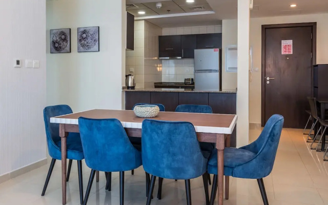 Deluxe Holiday Homes - Bay Central West