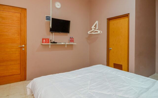 ZEN Rooms Basic Meruya Selatan