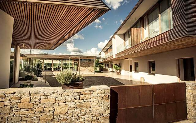 MALAT Weingut und Hotel