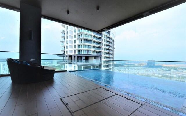 Cristal Residence