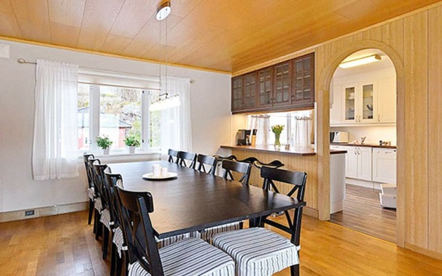 10 Person Holiday Home in Kjølsdalen