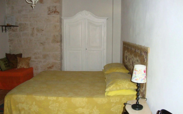 Fontana Vecchia Bed & Breakfast
