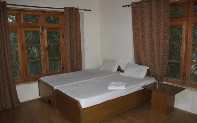 Lzakar Guest House