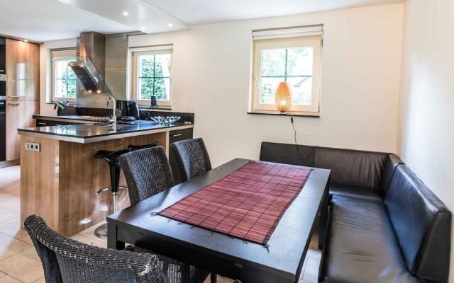 Luxurious Villa With Dishwasher, in the Nature of De Veluwe