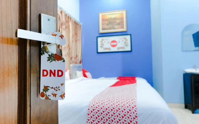 OYO 778 Guest House Amalia Malang