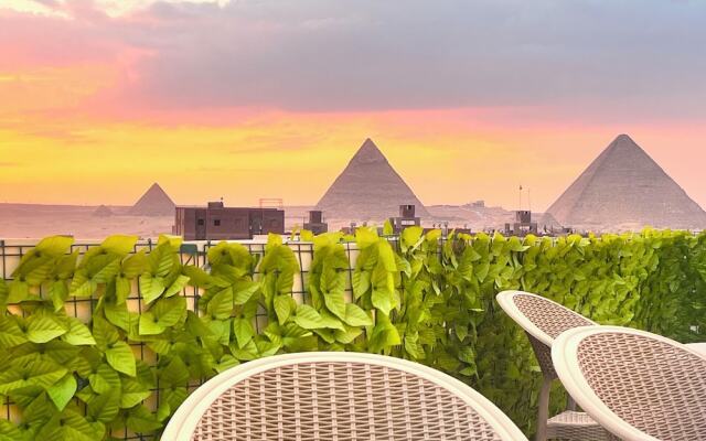 Premier Pyramids Inn