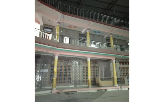 OYO 23141 Kanak Palace Barkot