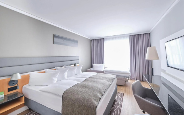 Holiday Inn Berlin Airport - Conference Centre by IHG