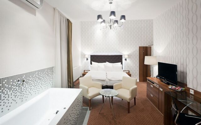 Pytloun City Boutique Hotel