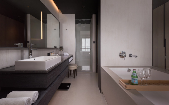 Crowne Plaza Tainan by IHG