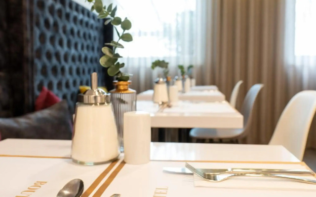 V Boutique Hotel