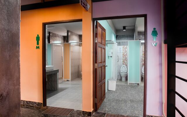 The Guest Hotel - Hostel