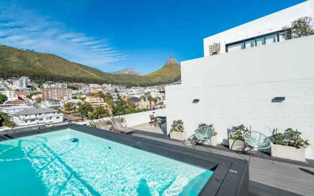 Cosy Couples Retreat Studio Apartment!