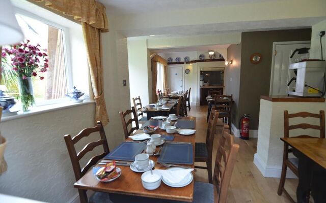 Stover Lodge Hotel - BB