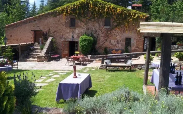 Country house Masía Paradise
