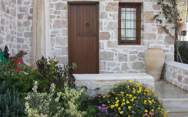 Lithos Traditional Houses