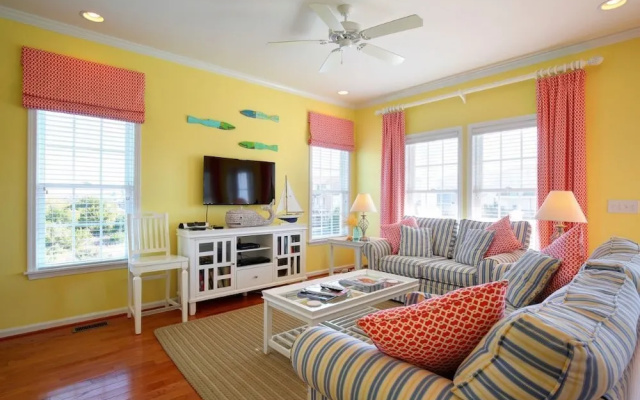 Belle Moor 3 Bedroom Home by RedAwning