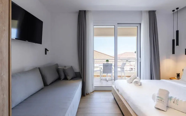 Kentro Luxury Suites