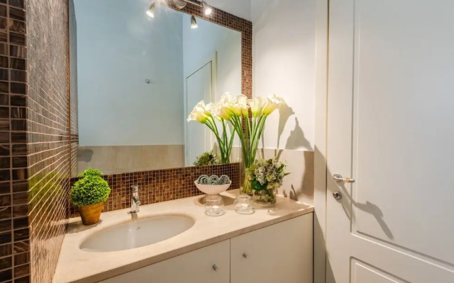 The City Terrace Apartment