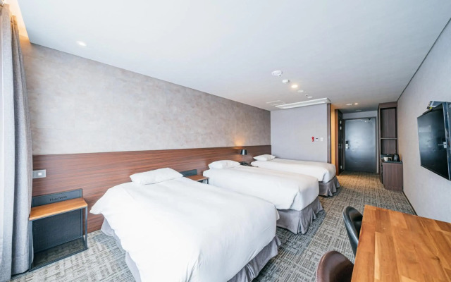 Hotel With Jeju