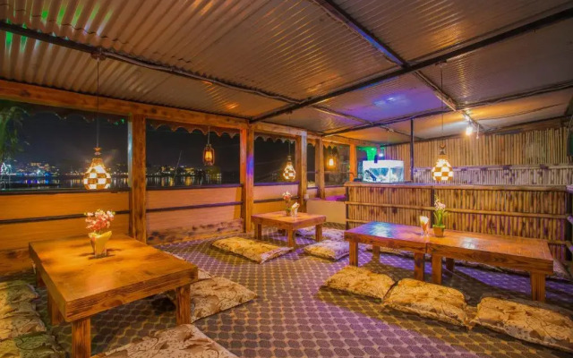 Oyo 225 Hotel Fewa Corner