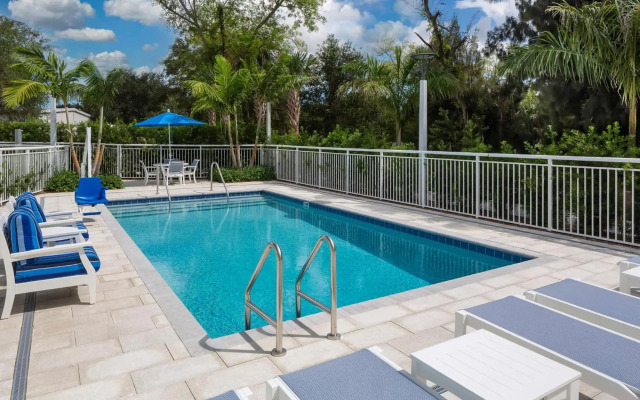 Star Suites: An Extended Stay Hotel