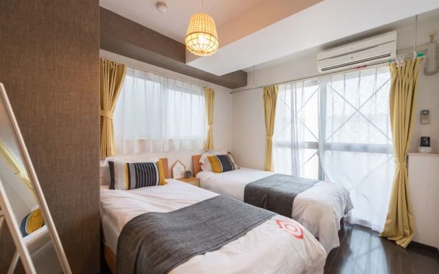 Yeah Room Zeus The Garden