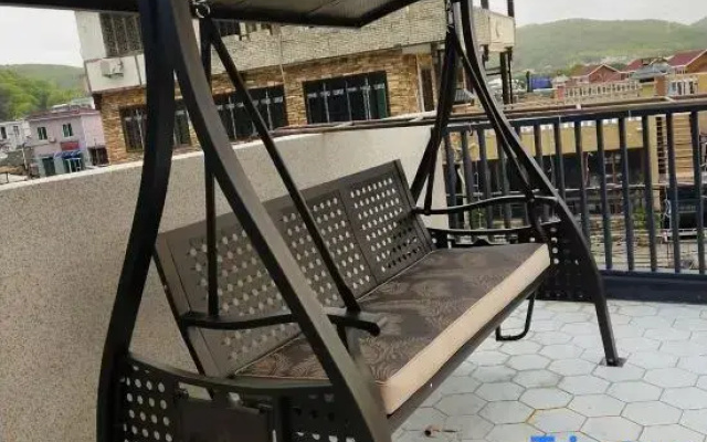 Zhoushan Peach Blossom Island Shuangyue Lanyuan Homestay