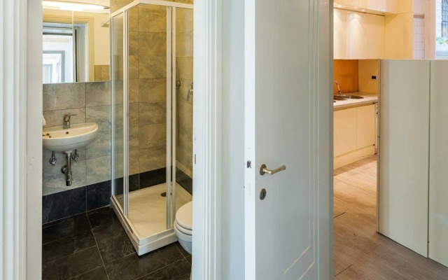 Rome Unique Colosseum Apartments