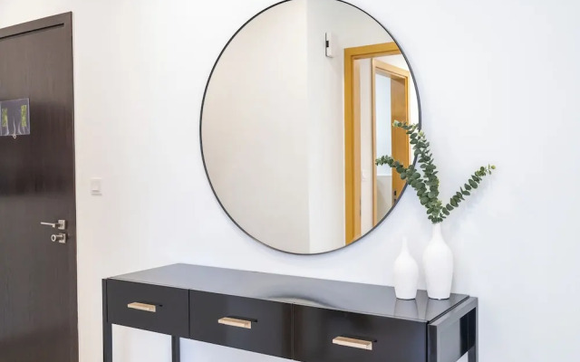 Mystic - Bellevue Tower 1