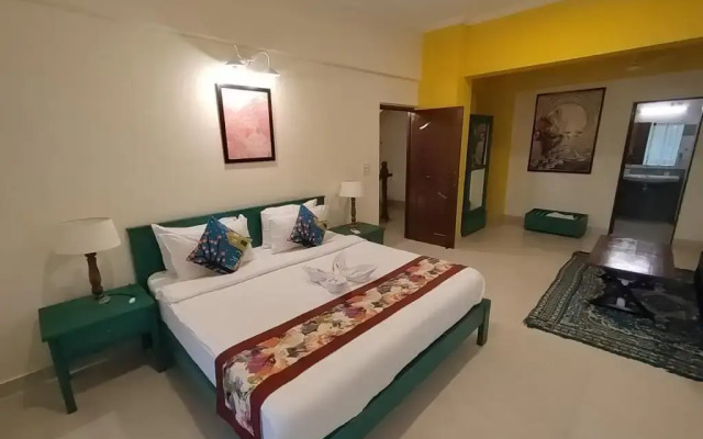 TreeHouse Blue Hotel & Villas