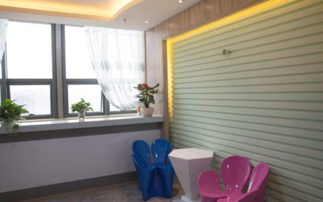 Gui Yang HeRun  Hotel