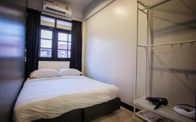 T3 TWO Bedrooms WIFI Full kitchen 1 min to BTS