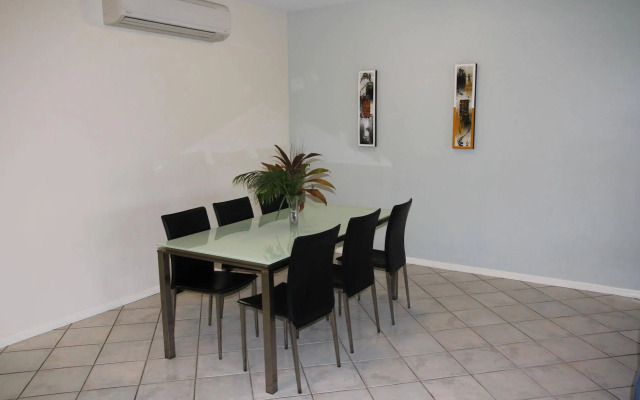 Darwin Deluxe Apartments
